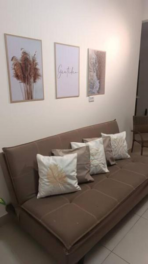 Apartamento a 1200m da praia de Itapuã Temporada